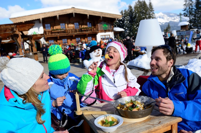 thumb-kaiserschmarre-auf-der-huette.jpg