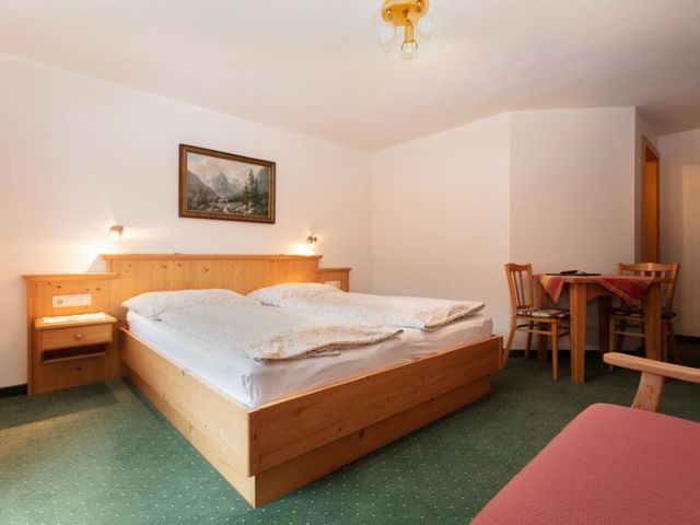 hotel-pension-kirchberg-doppelzimmer