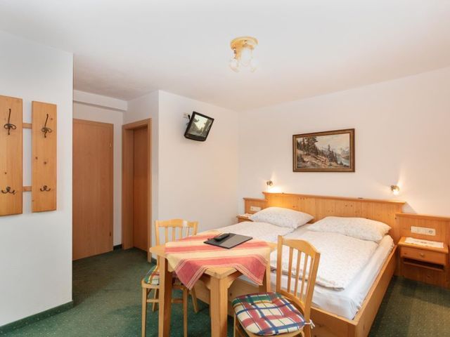 hotel-pension-kirchberg-doppelzimmer